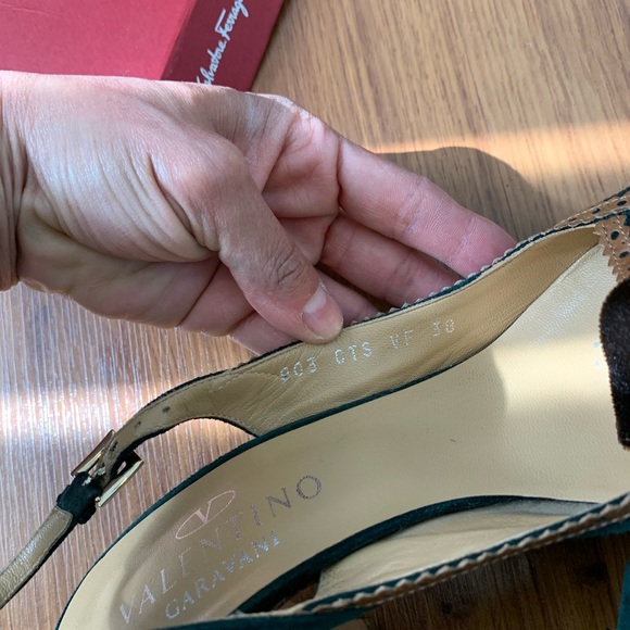 VALENTINO - Picture 6 of 7